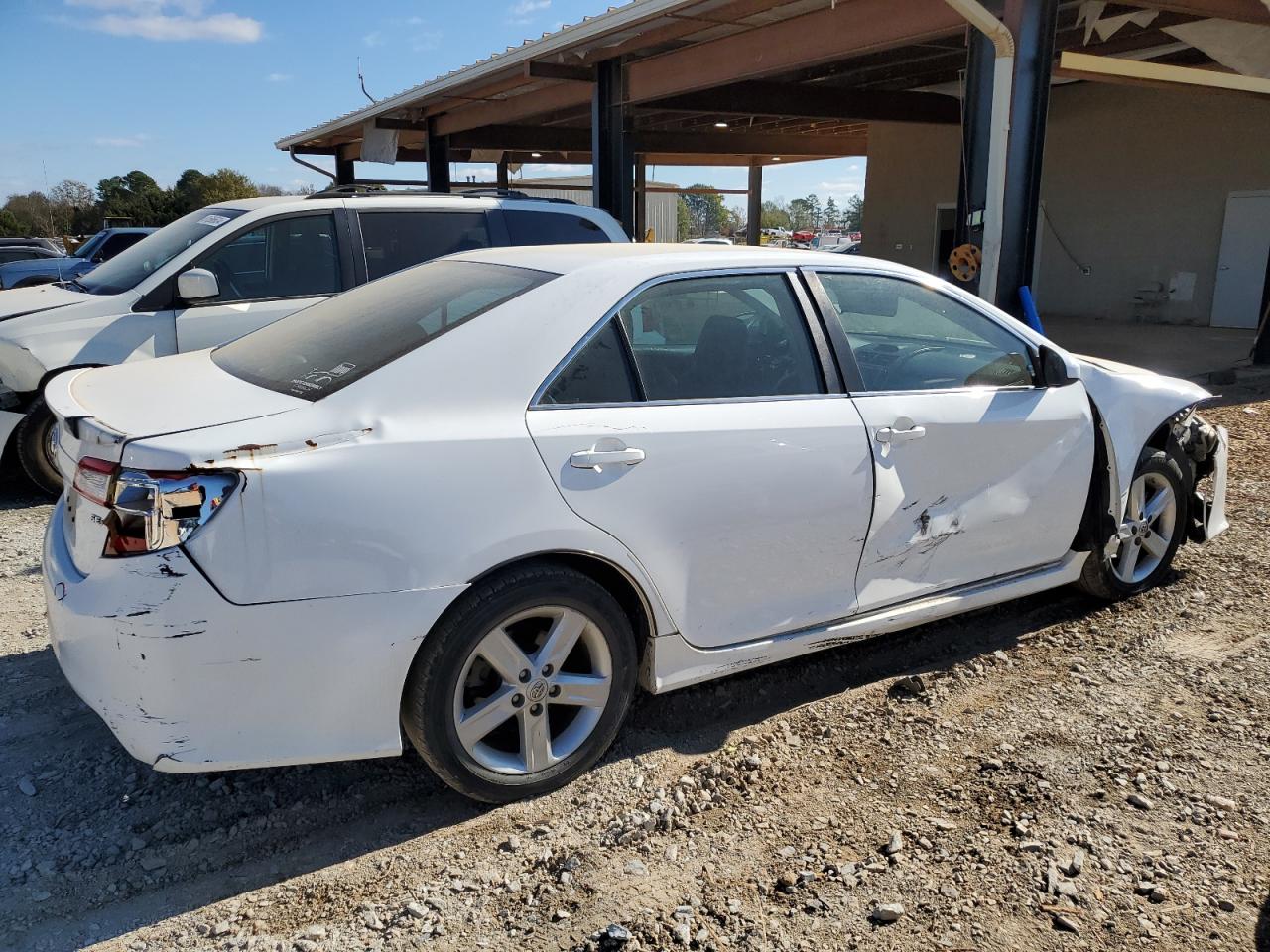 2014 Toyota Camry VIN 4T1BF1FK9EU359736 Copart auction photo, front end / side damage thumbnail 3