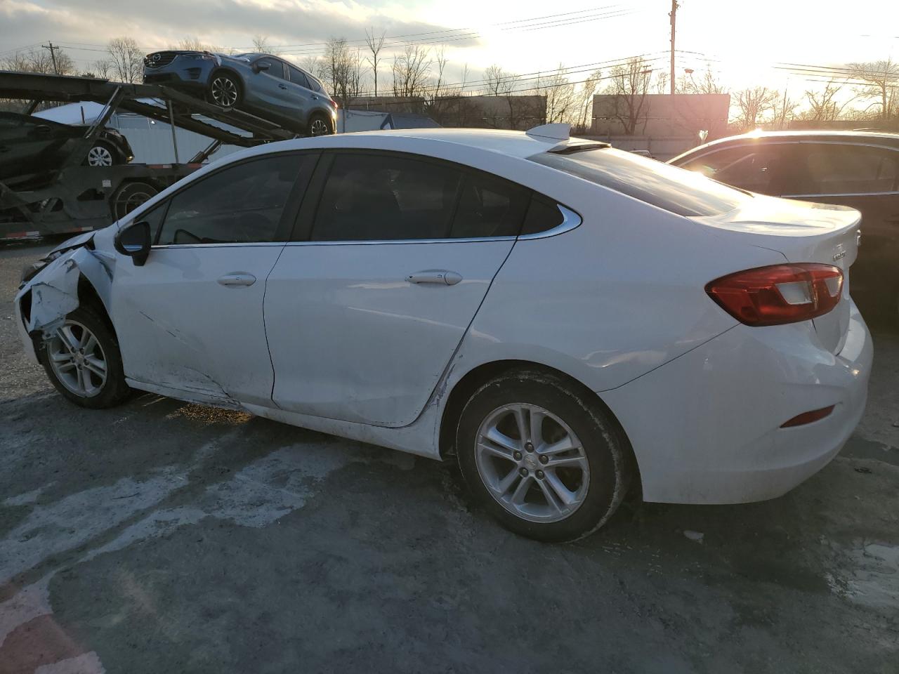 2018 Chevrolet Cruze VIN 1G1BE5SM6J7231705 Copart auction photo, front end / side damage thumbnail 2
