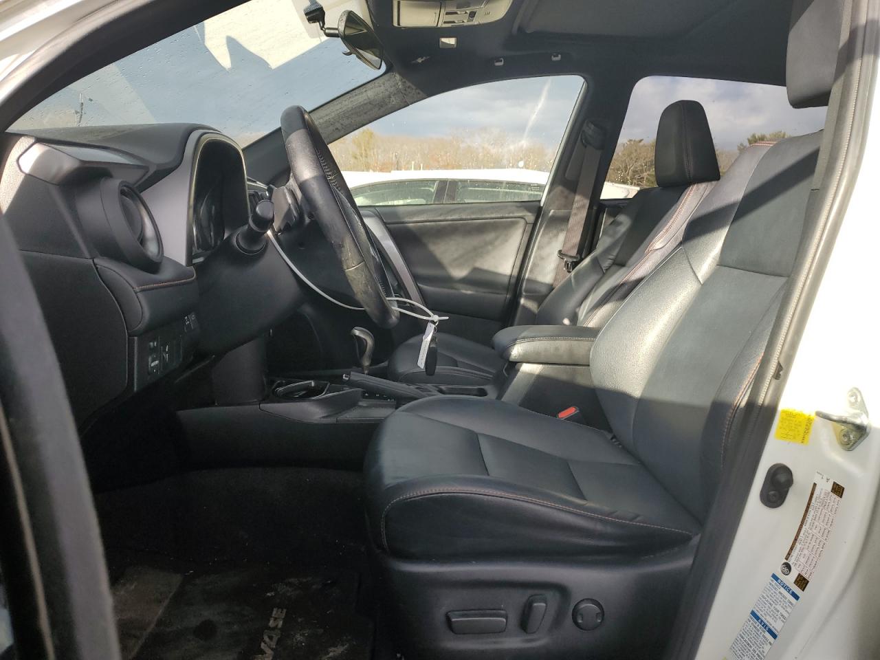 2016 Toyota RAV 4 VIN JTMJFREV3GJ082791 Copart auction photo, front end damage thumbnail 7