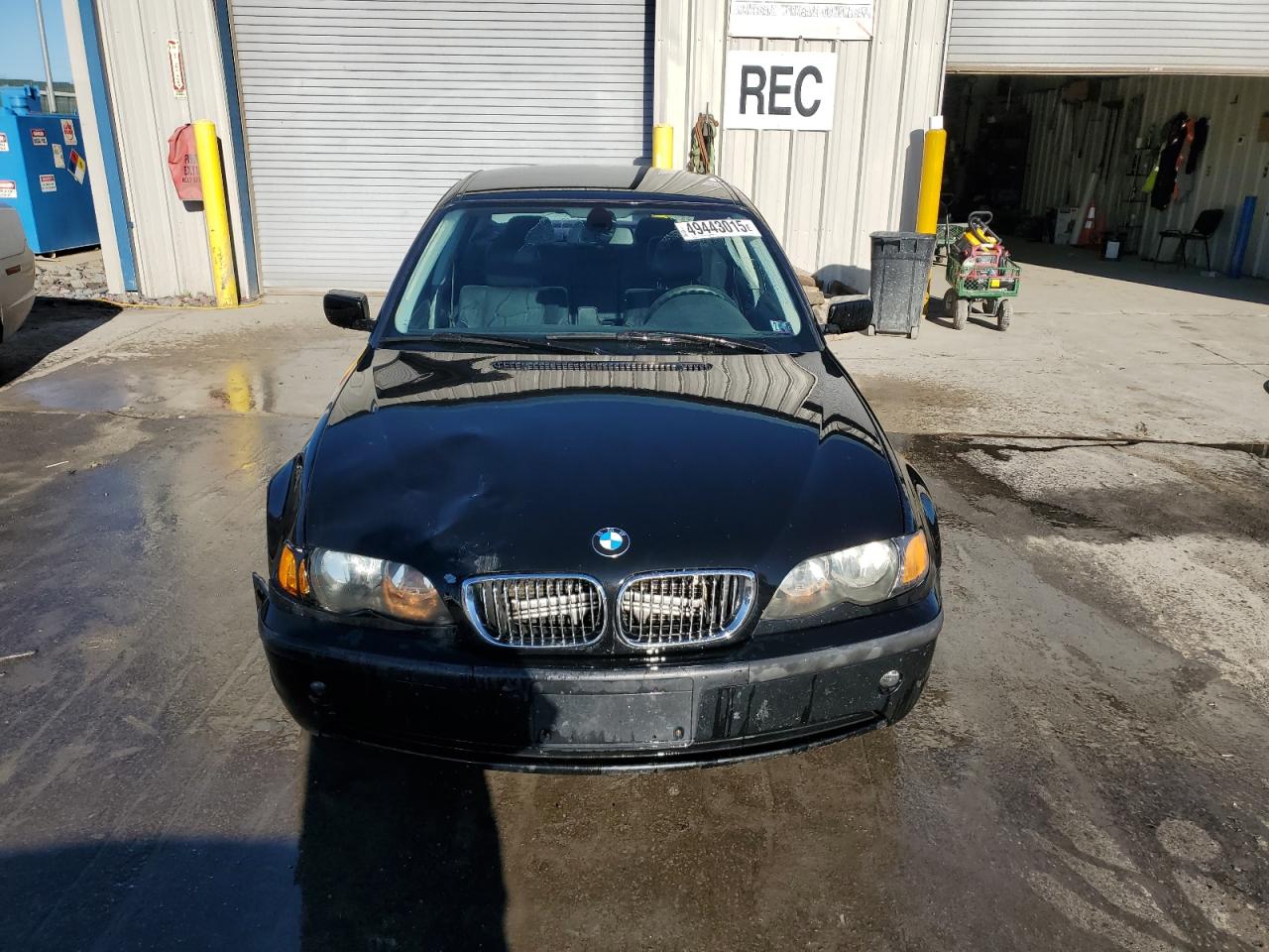 2004 BMW 3er VIN WBAEU33414PF62609 Copart auction photo, front end damage thumbnail 5
