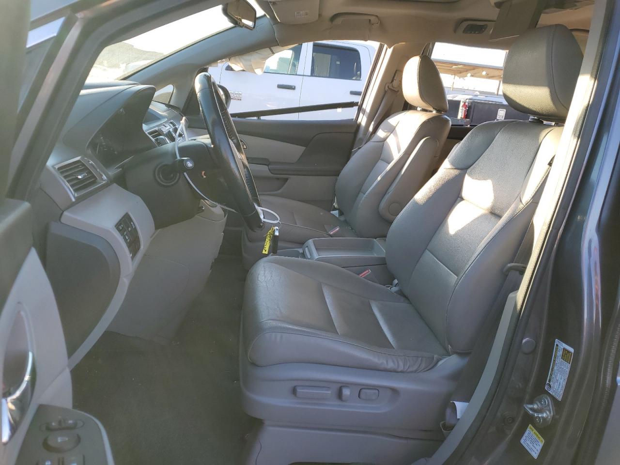 2017 Honda Odyssey VIN 5FNRL5H64GB120206 Copart auction photo, side / rear end damage thumbnail 7