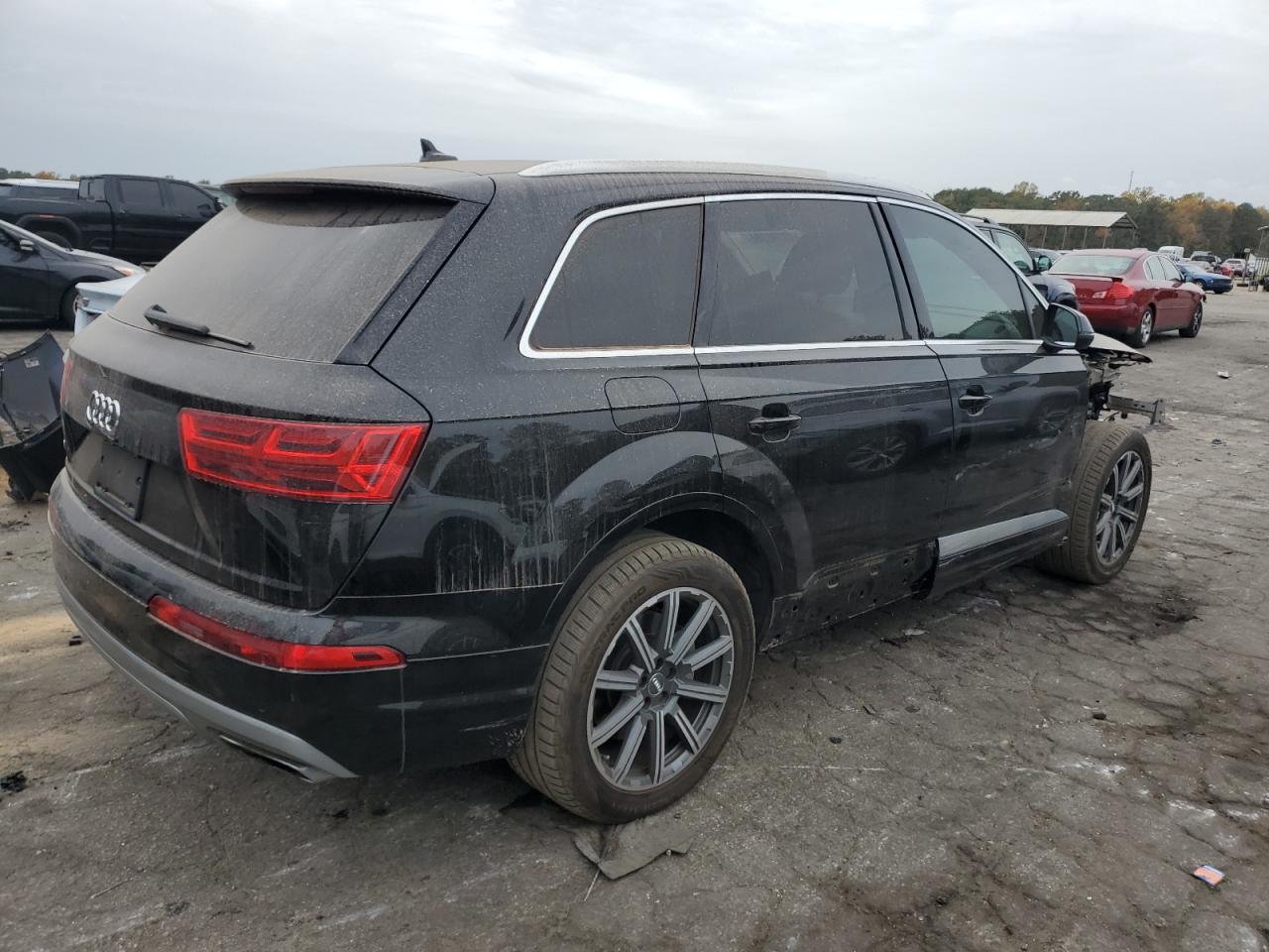 2019 Audi Q7 VIN WA1LHAF79KD027011 Copart auction photo, front end / side damage thumbnail 3