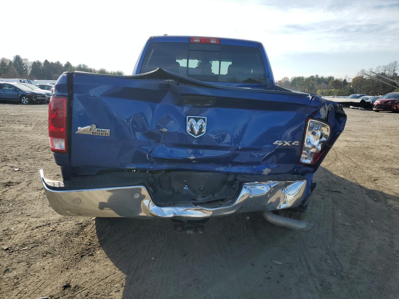 2015 RAM 1500 VIN 1C6RR7GGXFS519571 Copart auction photo, rear end / minor dent/scratches damage thumbnail 6