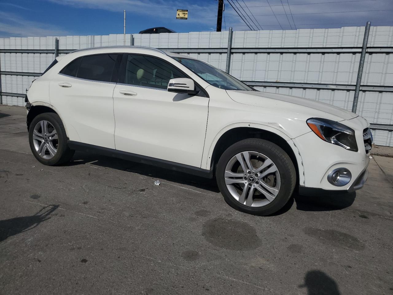2018 Mercedes-Benz GLA-klasse VIN WDCTG4EB3JJ454131 Copart auction photo, rear end / side damage thumbnail 4