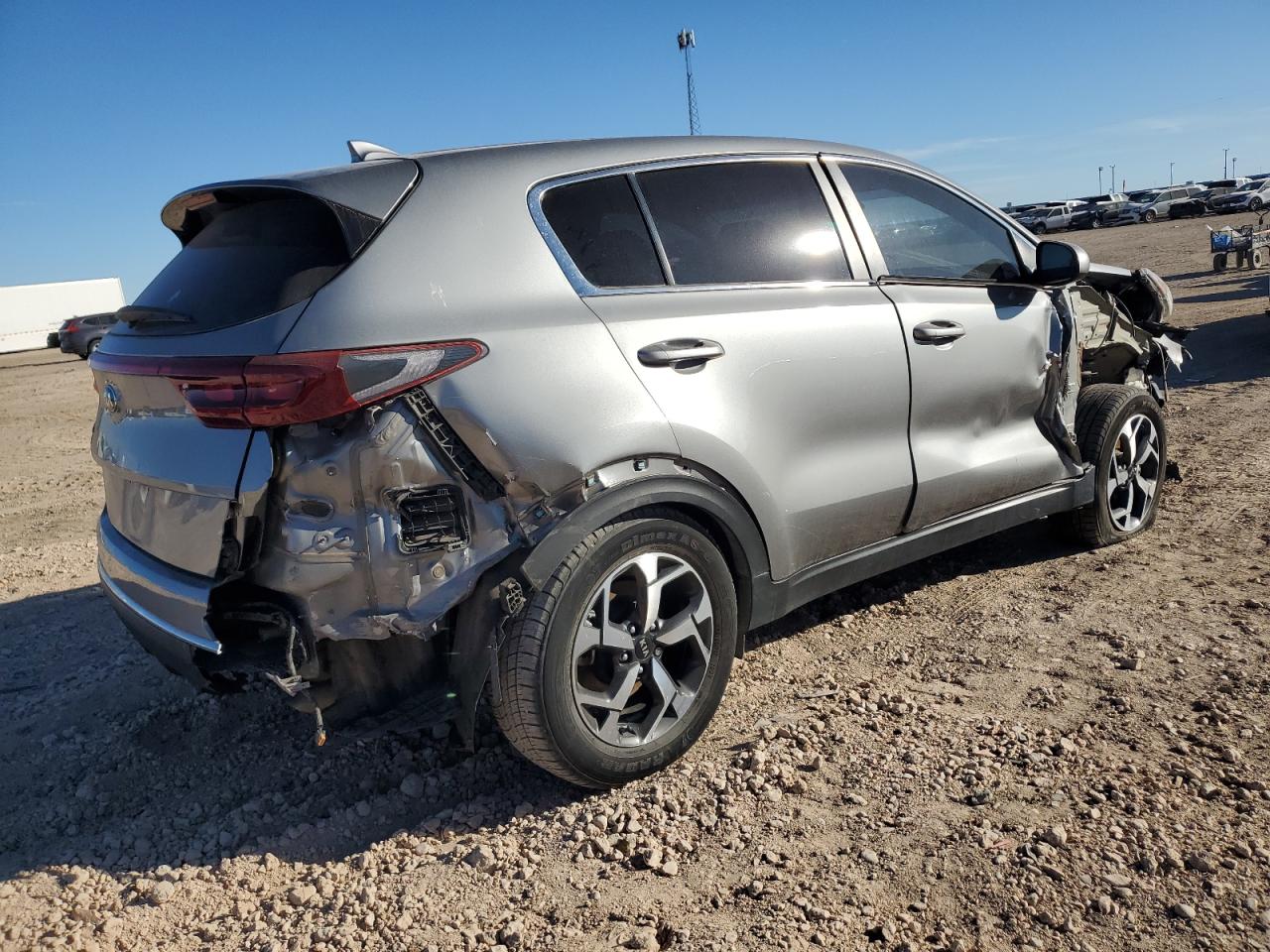 2021 KIA Sportage VIN KNDPM3ACXM7873040 Copart auction photo, all over damage thumbnail 3