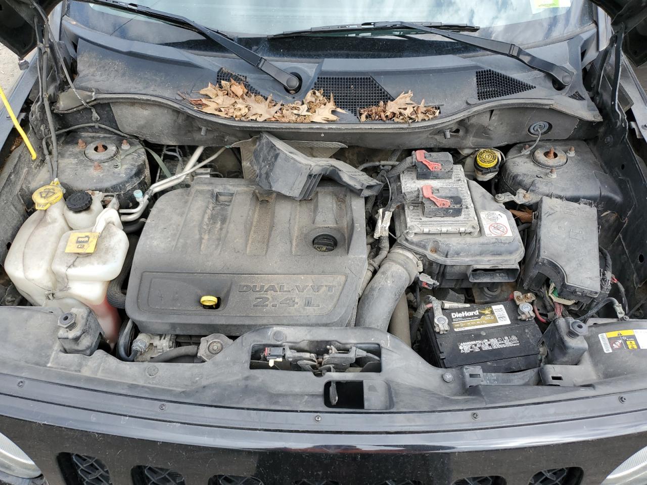 2015 Jeep Liberty (Patriot) VIN 1C4NJRFB4FD269586 Copart auction photo, front end / mechanical damage thumbnail 11