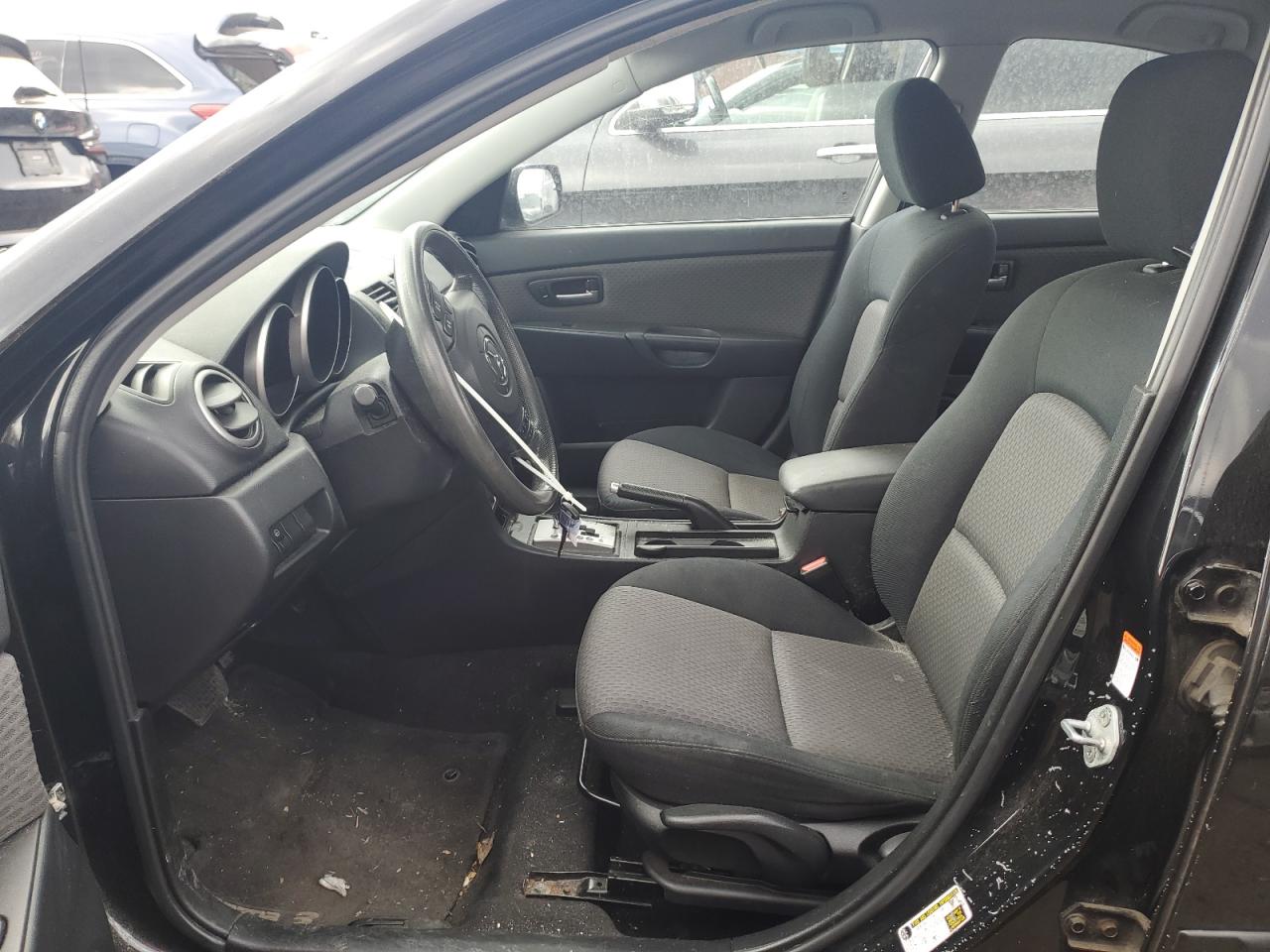 2006 Mazda 3 VIN JM1BK32G961538472 Copart auction photo, rear end / minor dent/scratches damage thumbnail 7