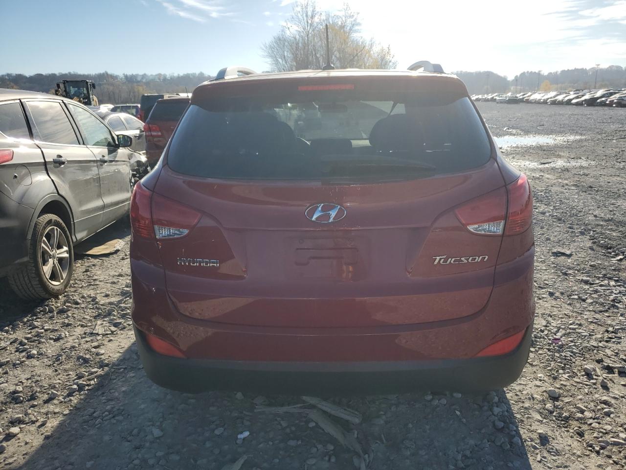 2011 Hyundai Tucson VIN KM8JU3AC7BU172956 Copart auction photo, hail damage thumbnail 6