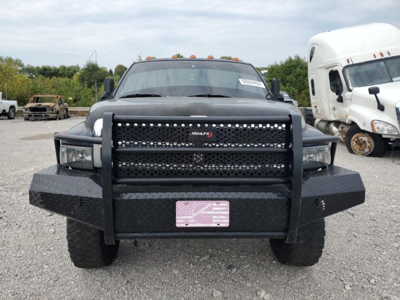 2000 Dodge RAM VIN 1B7MF3365YJ109965 Copart auction photo, all over damage thumbnail 5