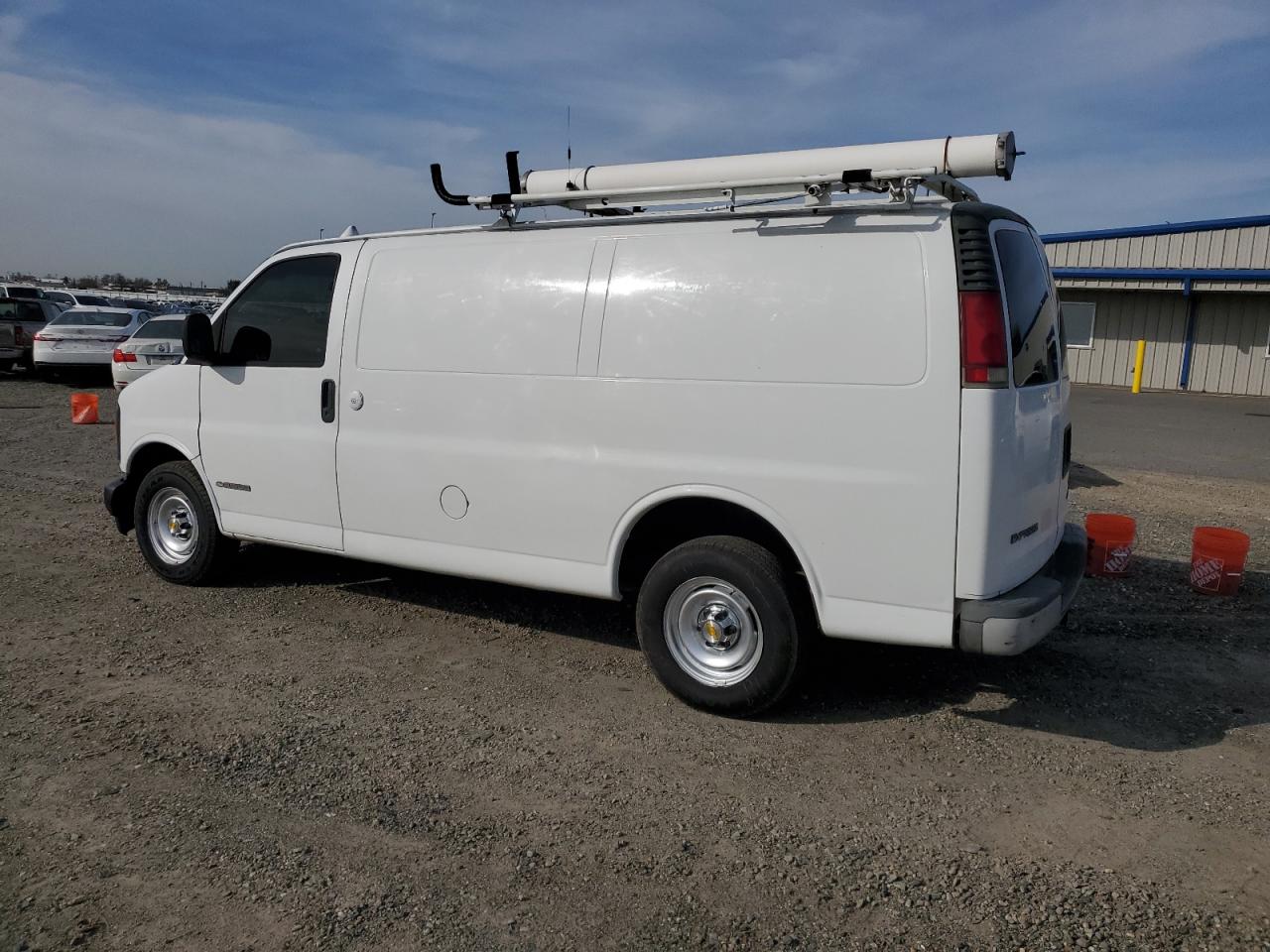2001 Chevrolet Express VIN 1GCFG25WX11169310 Copart auction photo, minor dent/scratches damage thumbnail 2
