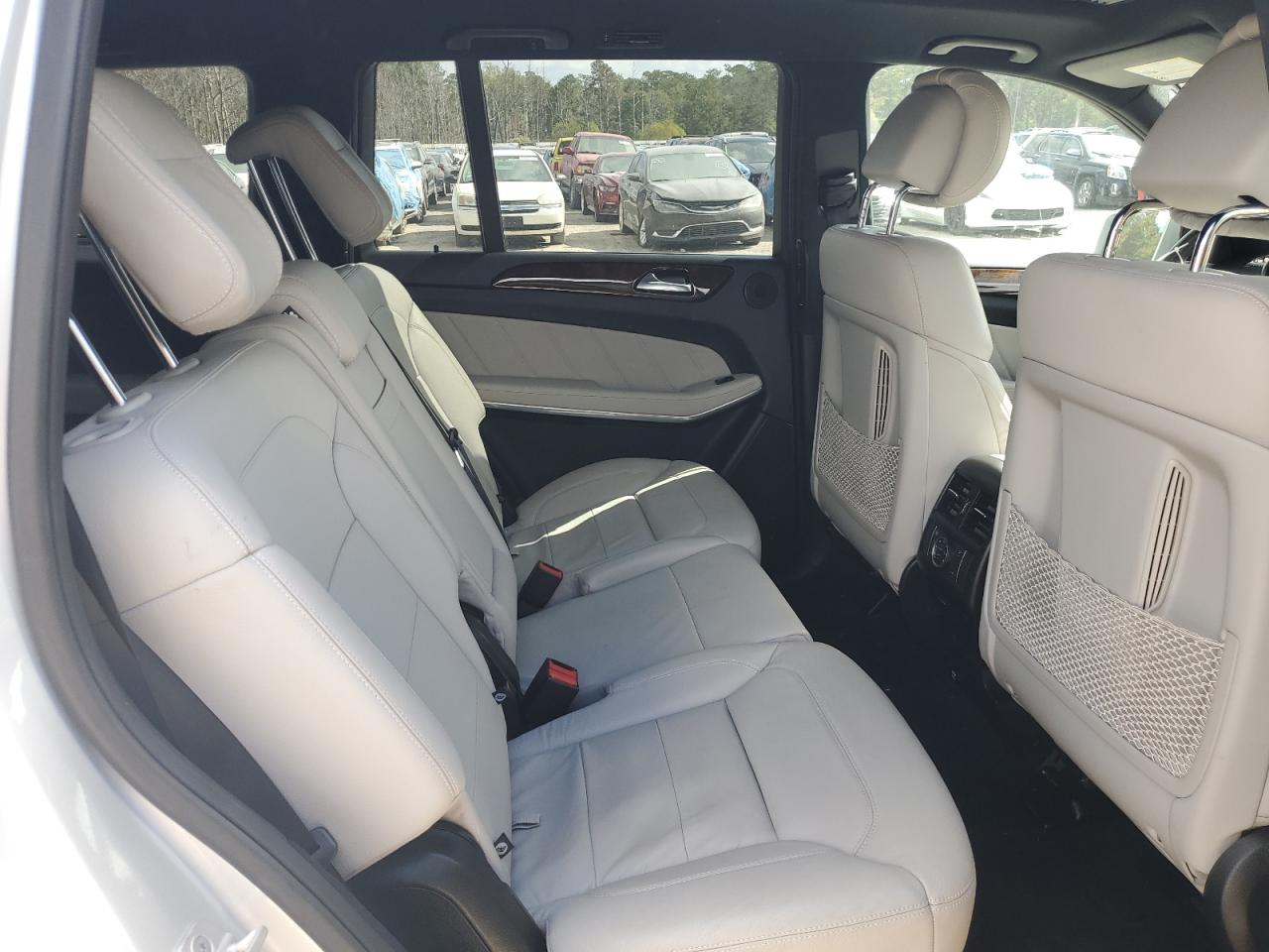 2015 Mercedes-Benz GL-klasse VIN 4JGDF7DE8FA566663 Copart auction photo, front end damage thumbnail 11