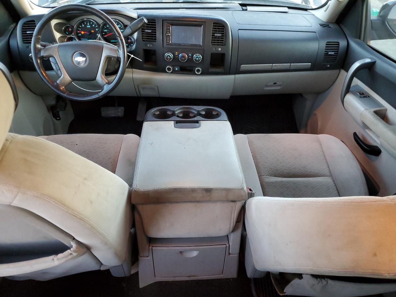 2008 Chevrolet Silverado VIN 2GCEC13J581171916 Copart auction photo, front end damage thumbnail 8