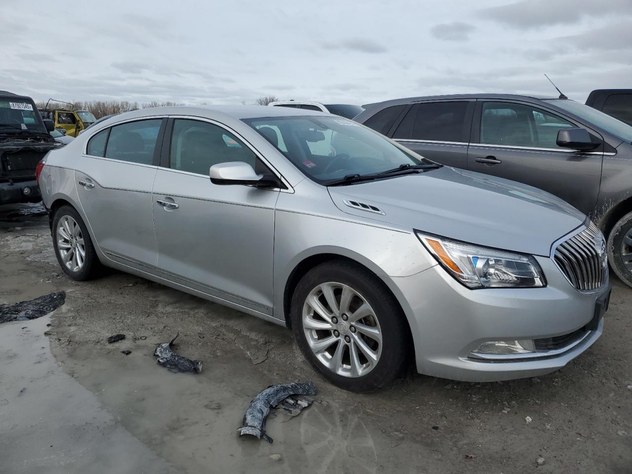 2014 Buick LaCrosse VIN 1G4GA5G33EF110517 Copart auction photo, rear end / minor dent/scratches damage thumbnail 4