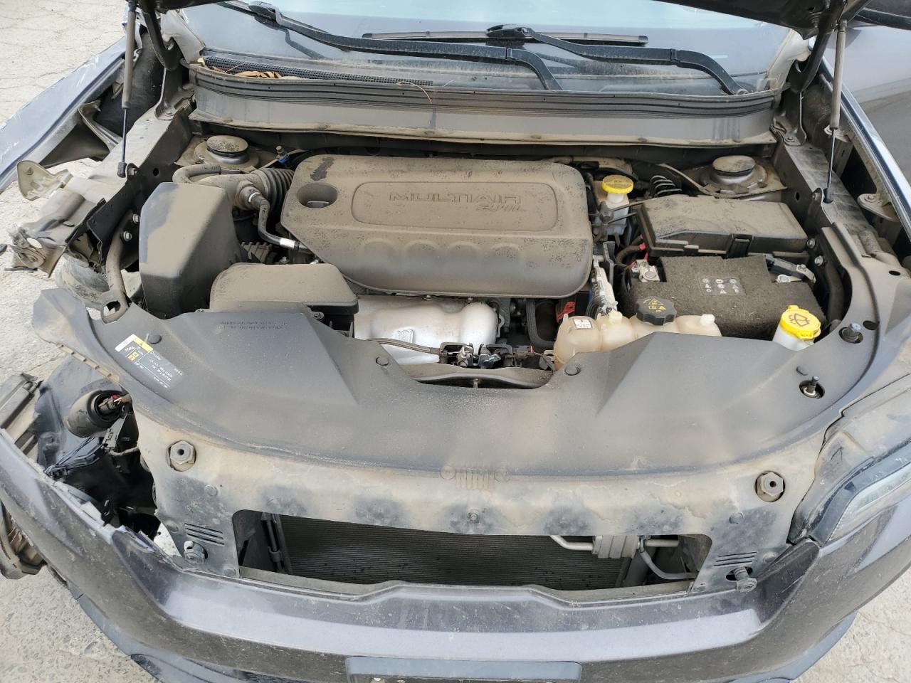 2019 Jeep Grand Cherokee VIN 1C4PJMLB6KD291728 Copart auction photo, front end / side damage thumbnail 12