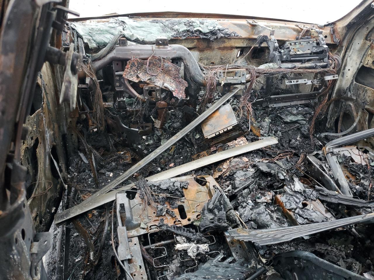 2013 Chevrolet Tahoe VIN 1GNSKCE09DR237284 Copart auction photo, burn damage thumbnail 8