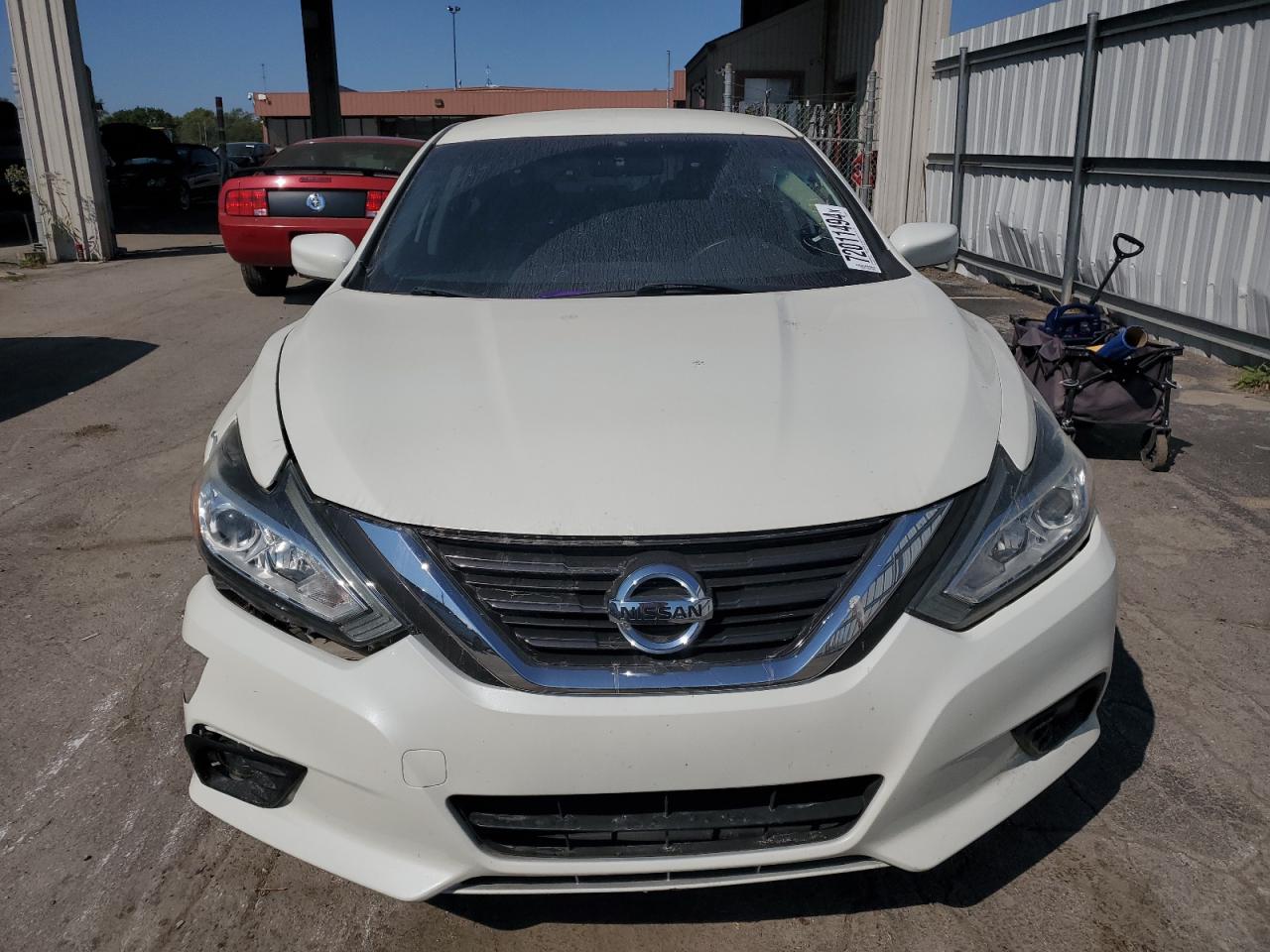 2016 Nissan Altima VIN 1N4AL3AP5GC258750 Copart auction photo, side / front end damage thumbnail 5