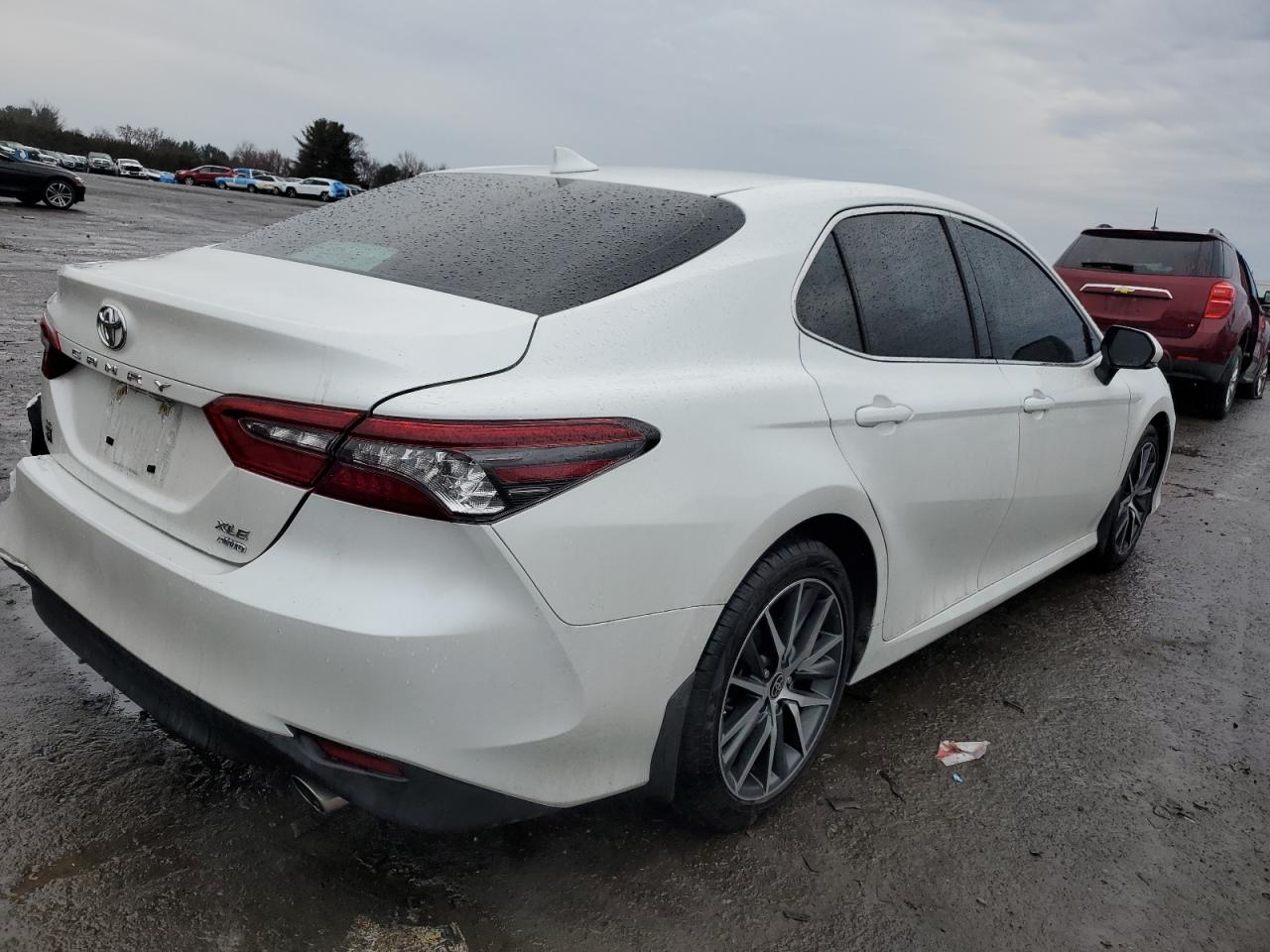 2022 Toyota Camry VIN 4T1F11BK4NU067496 Copart auction photo, rear end damage thumbnail 3