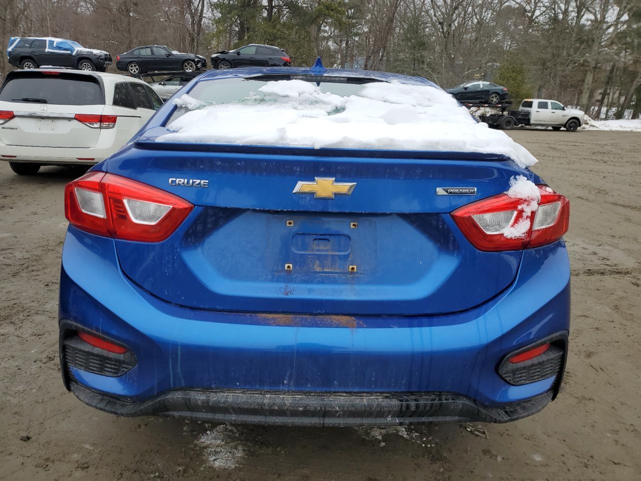 2017 Chevrolet Cruze VIN 1G1BF5SM4H7175576 Copart auction photo, front end / minor dent/scratches damage thumbnail 6