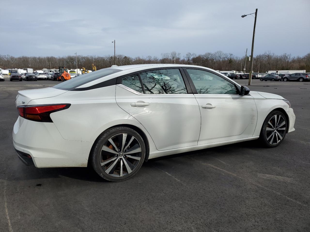 2022 Nissan Altima VIN 1N4BL4CV3NN335428 Copart auction photo, all over damage thumbnail 3