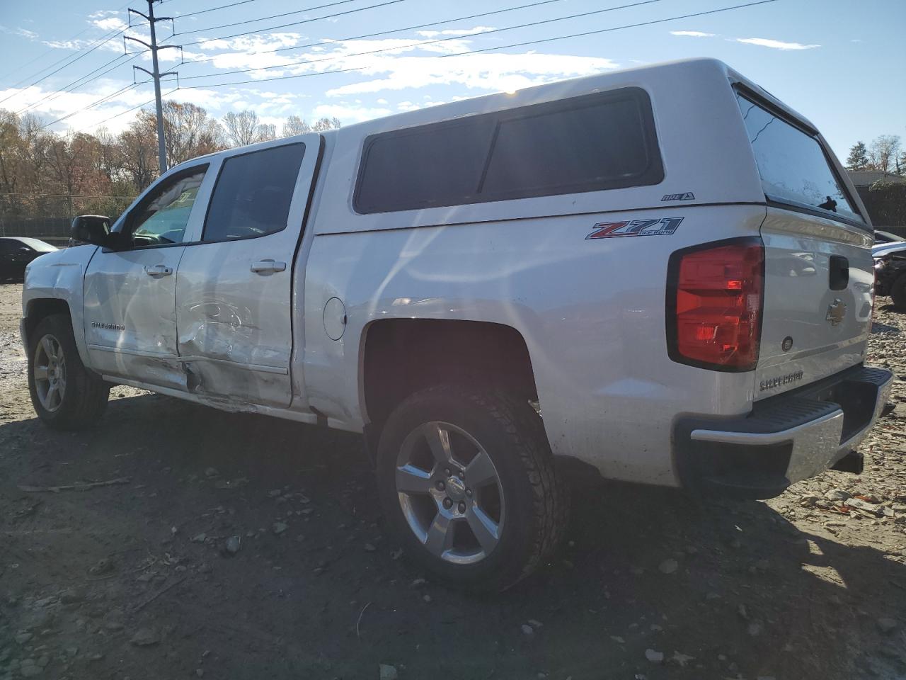 2017 Chevrolet Silverado VIN 3GCUKREC4HG339709 Copart auction photo, front end / side damage thumbnail 2