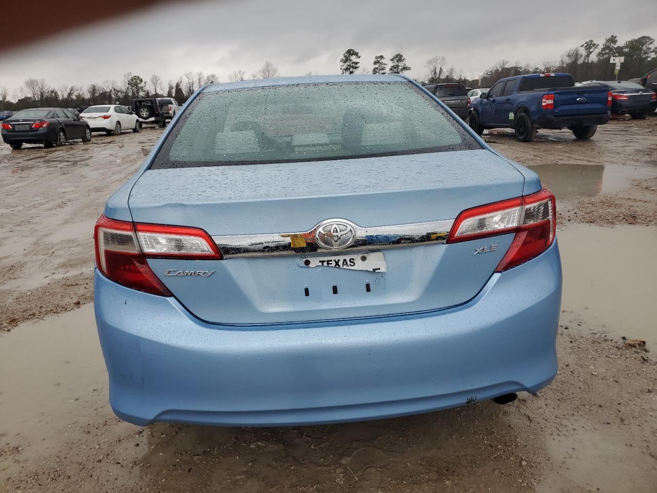 2012 Toyota Camry VIN 4T4BF1FK2CR163852 Copart auction photo, minor dent/scratches / front end damage thumbnail 6