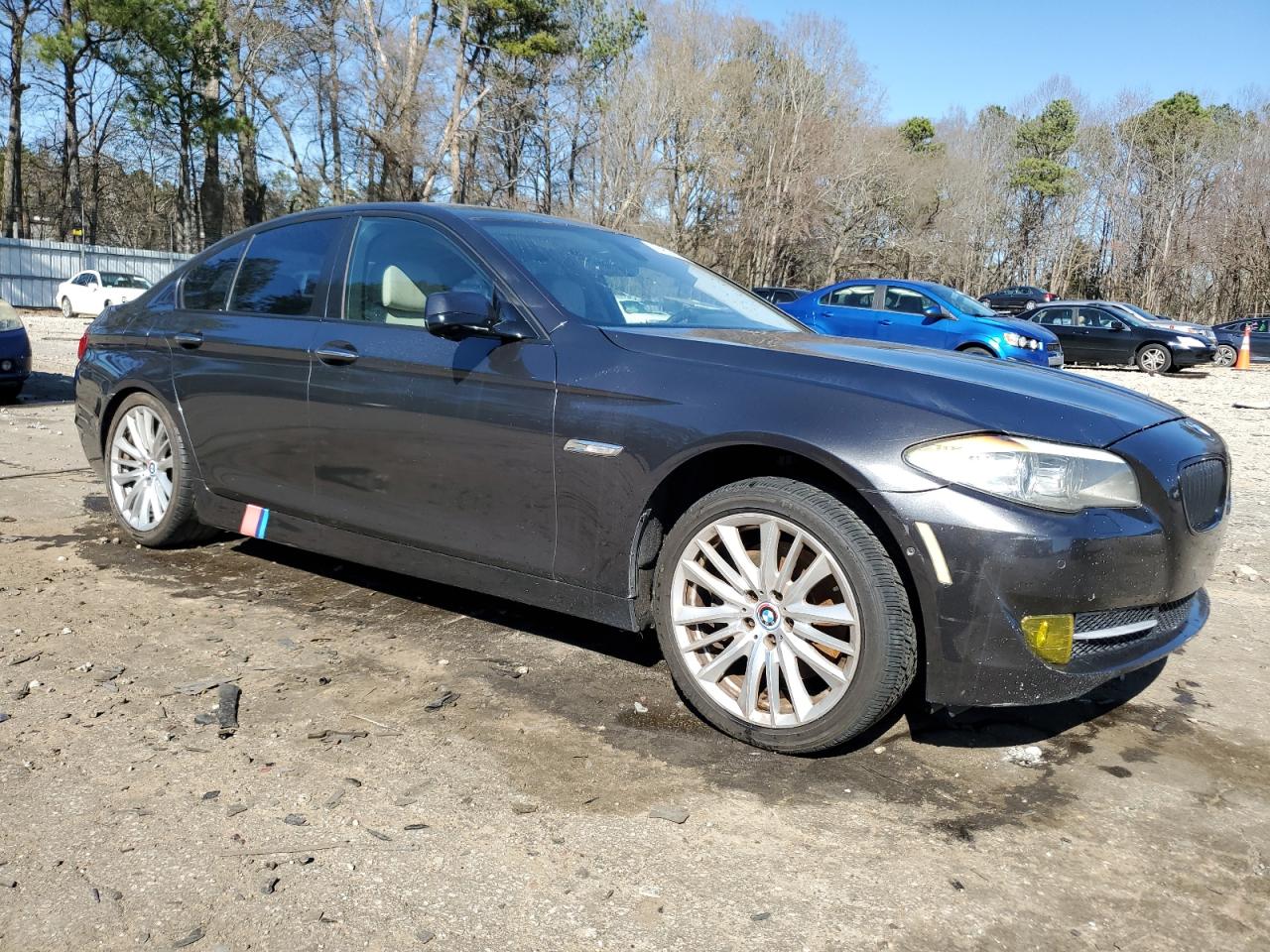 2011 BMW 5er VIN WBAFR9C59BC270466 Copart auction photo, side / front end damage thumbnail 4
