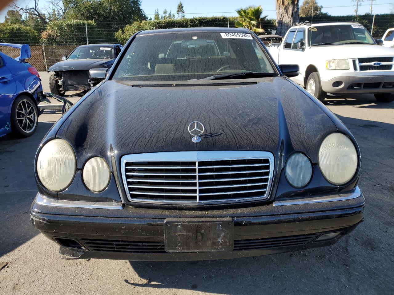 1997 Mercedes-Benz E-klasse VIN WDBJF55F4VJ034892 Copart auction photo, minor dent/scratches damage thumbnail 5