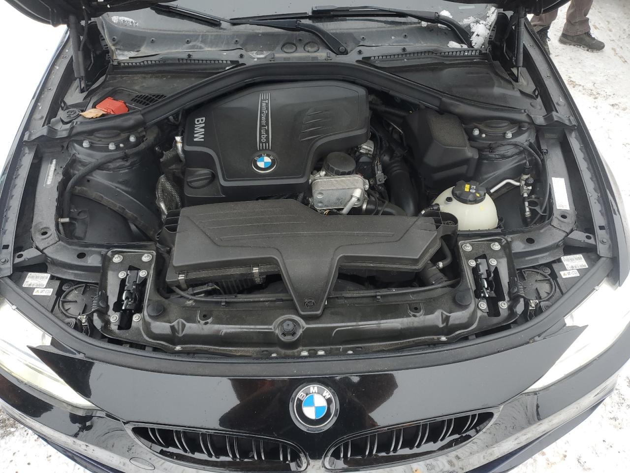 2016 BMW 4er VIN WBA4C9C55GG136126 Copart auction photo, front end damage thumbnail 11