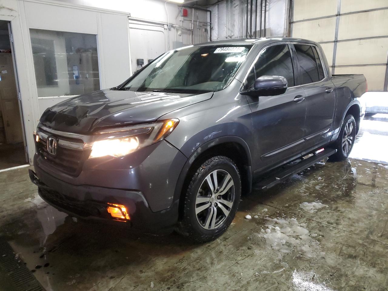 2017 Honda Ridgeline VIN 5FPYK3F44HB011824