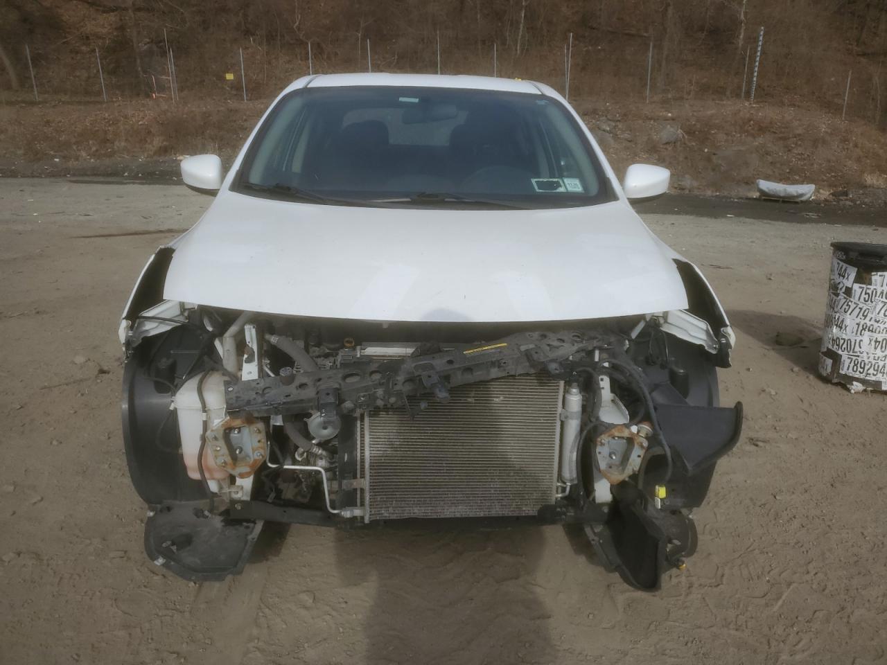 2016 Nissan Versa VIN 3N1CN7AP5GL888005 Copart auction photo, front end / minor dent/scratches damage thumbnail 5