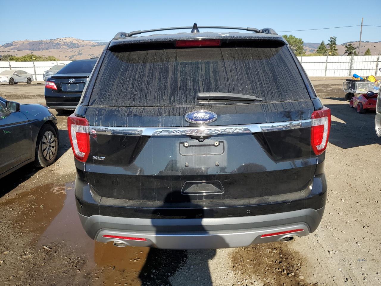 2017 Ford Explorer VIN 1FM5K7D88HGD04684 Copart auction photo, undercarriage / front end damage thumbnail 6