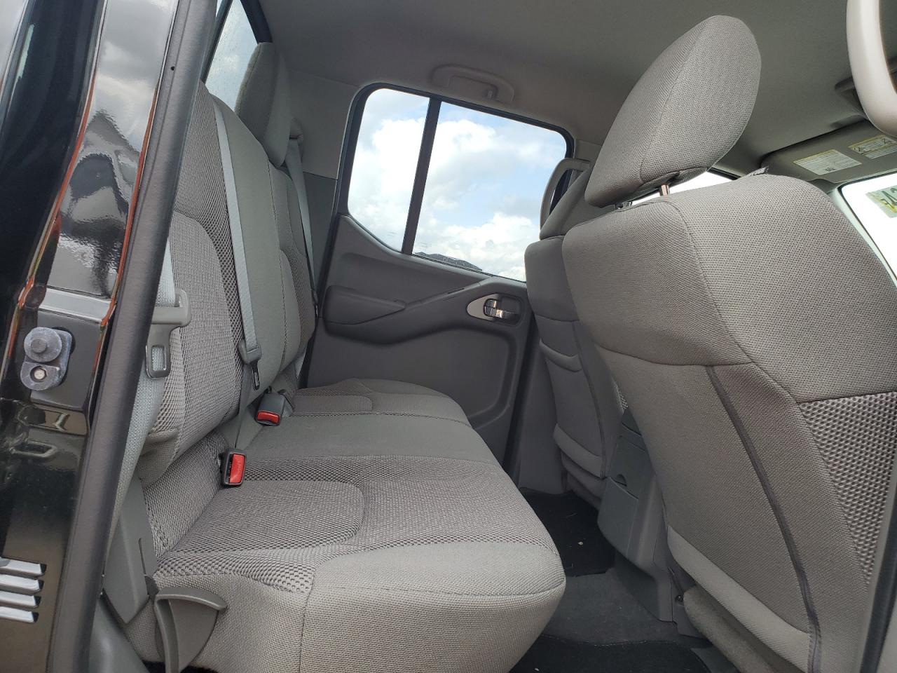 2019 Nissan Navara (Frontier) VIN 1N6DD0ER0KN795728 Copart auction photo, rear end / minor dent/scratches damage thumbnail 10