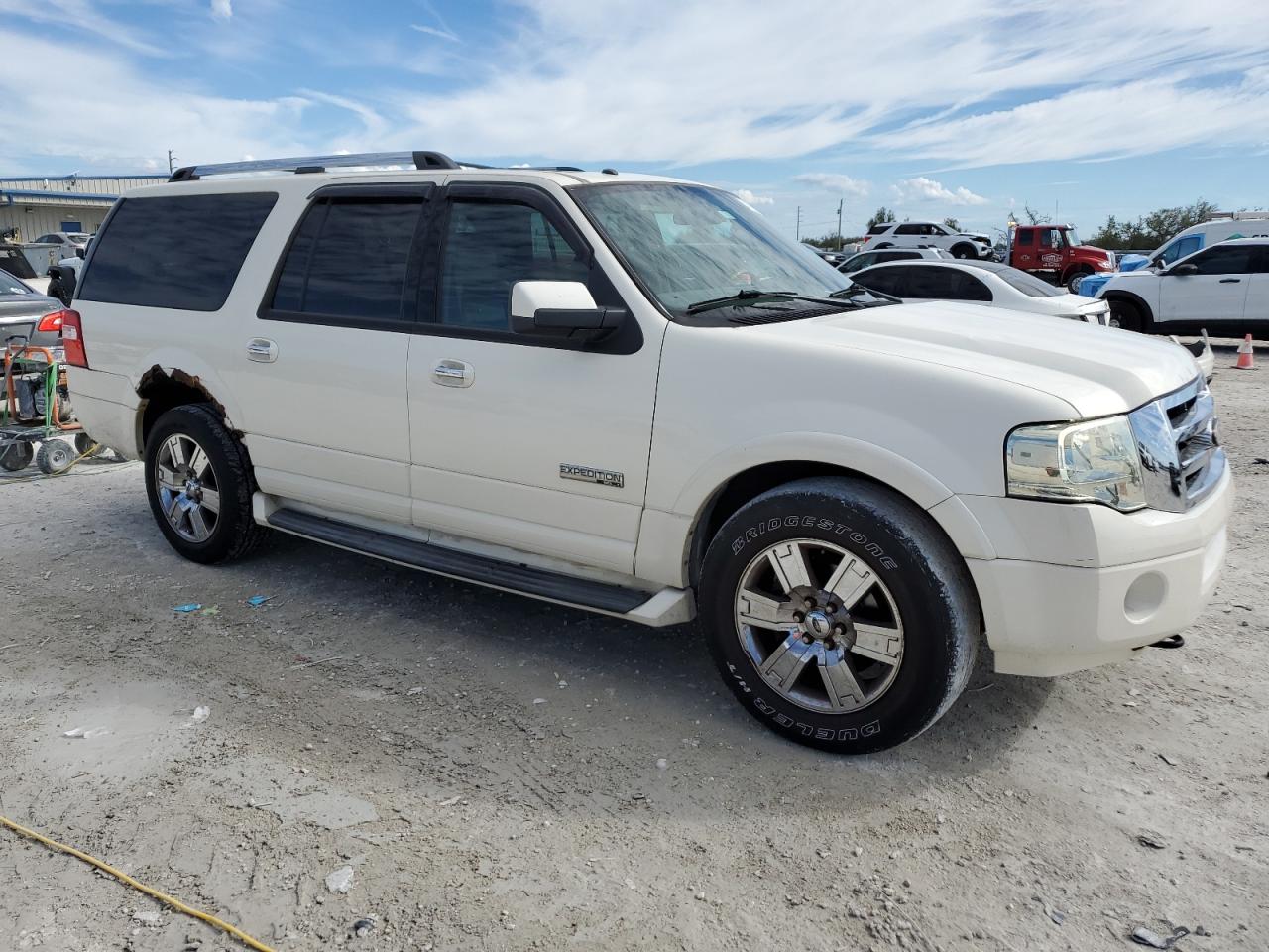 2007 Ford Expedition VIN 1FMFK20517LA30236 Copart auction photo, side / minor dent/scratches damage thumbnail 4