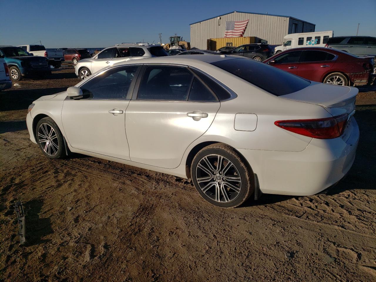 2016 Toyota Camry VIN 4T1BF1FK4GU548054 Copart auction photo, side damage thumbnail 2