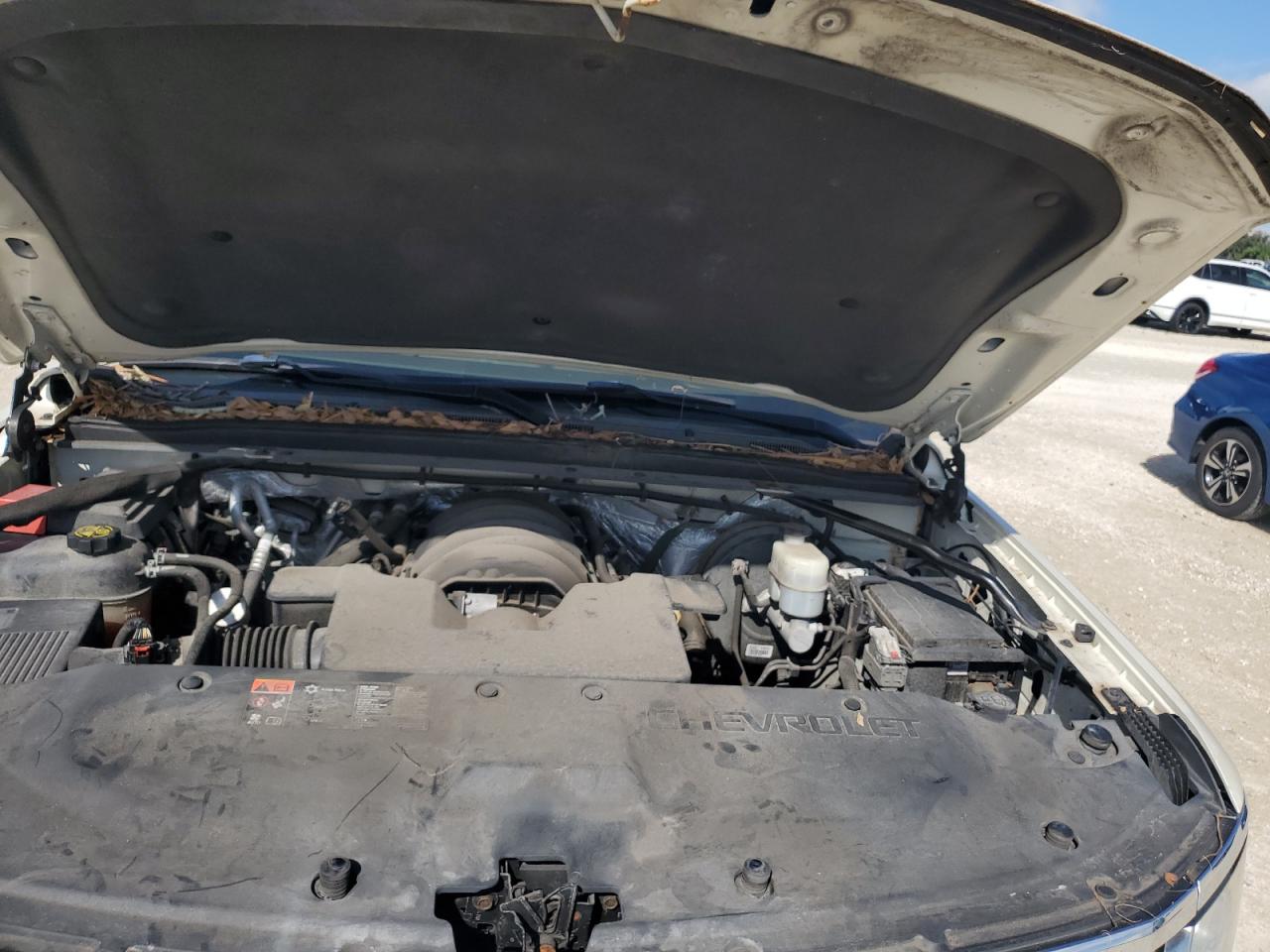 2015 Chevrolet Suburban VIN 1GNSKKKC9FR123636 Copart auction photo, water/flood damage thumbnail 11