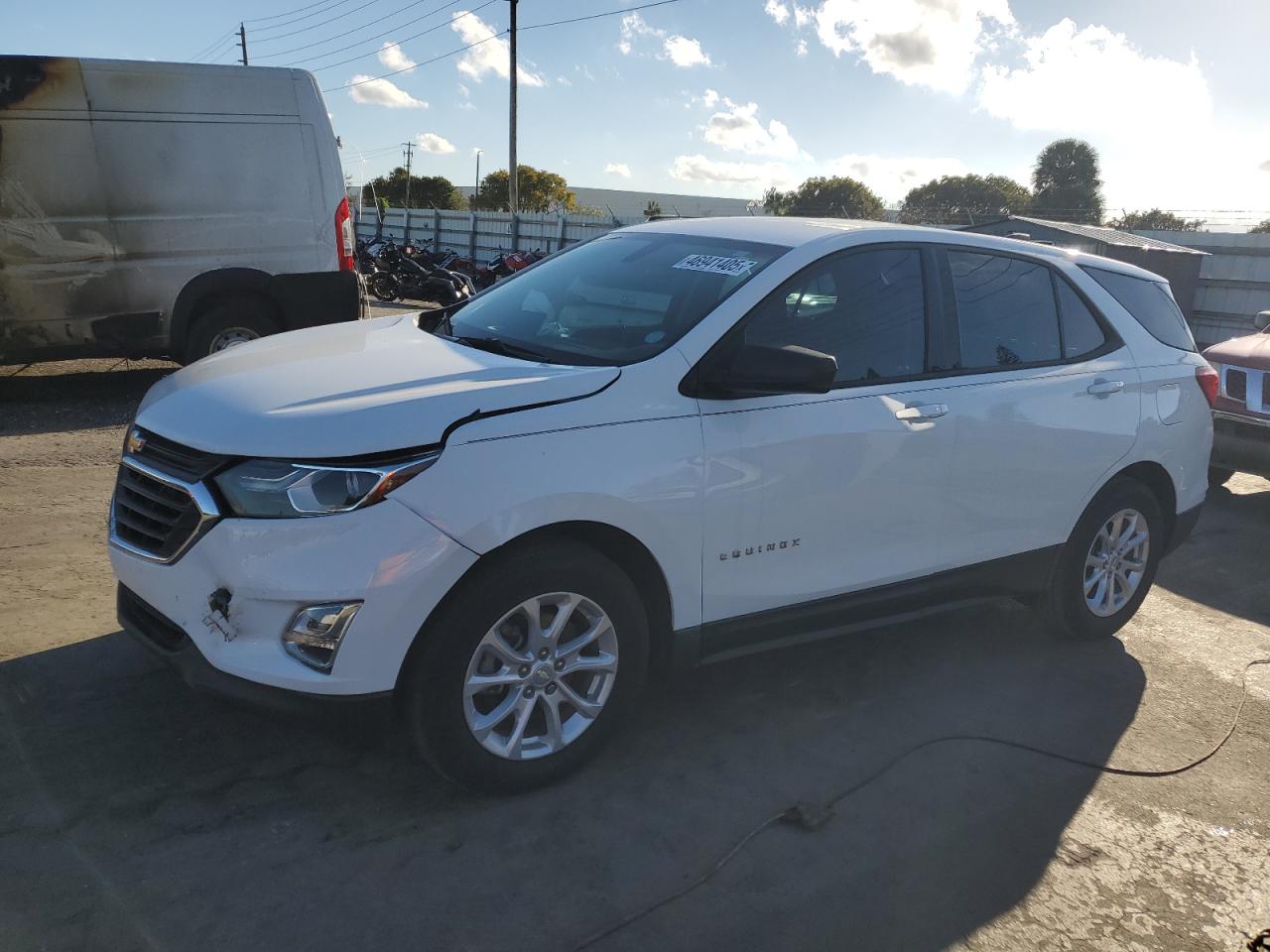 2019 Chevrolet Equinox VIN 3GNAXHEV4KS650326