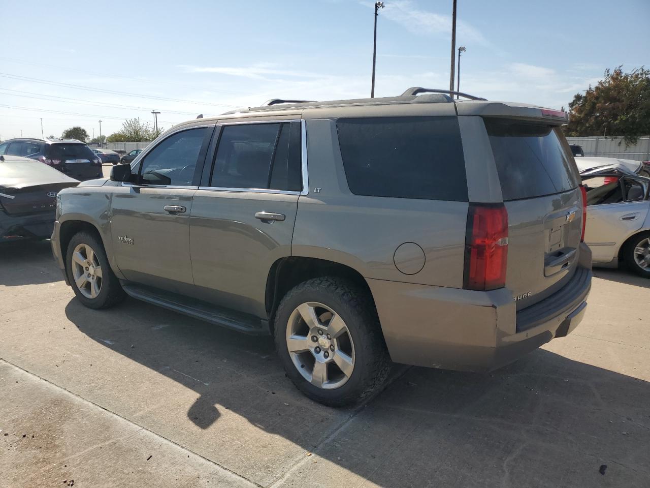 2017 Chevrolet Tahoe VIN 1GNSCBKC0HR316273 Copart auction photo, front end / minor dent/scratches damage thumbnail 2