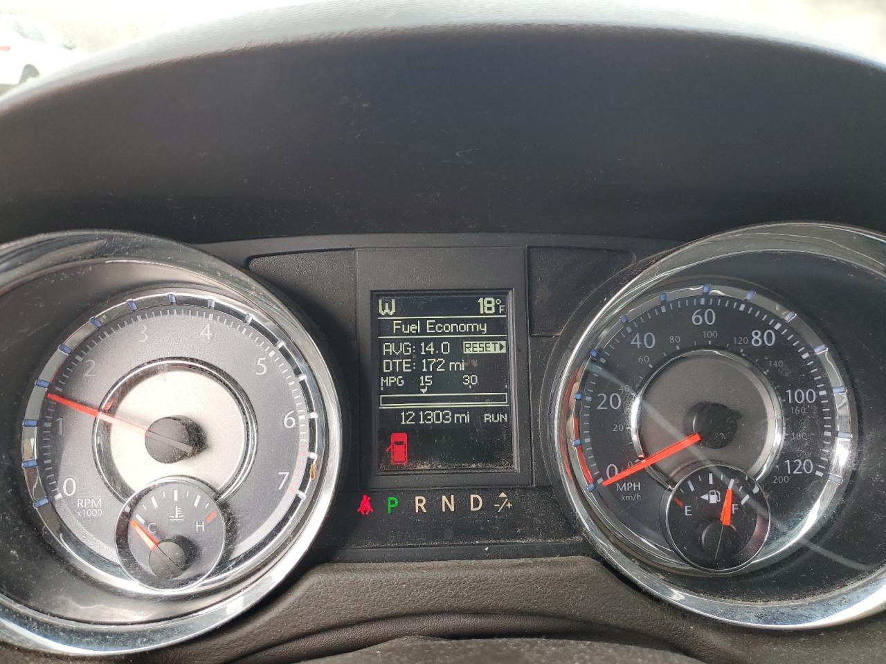 2014 Chrysler Town & Country VIN 2C4RC1BG9ER164665 Copart auction photo, front end / minor dent/scratches damage thumbnail 9