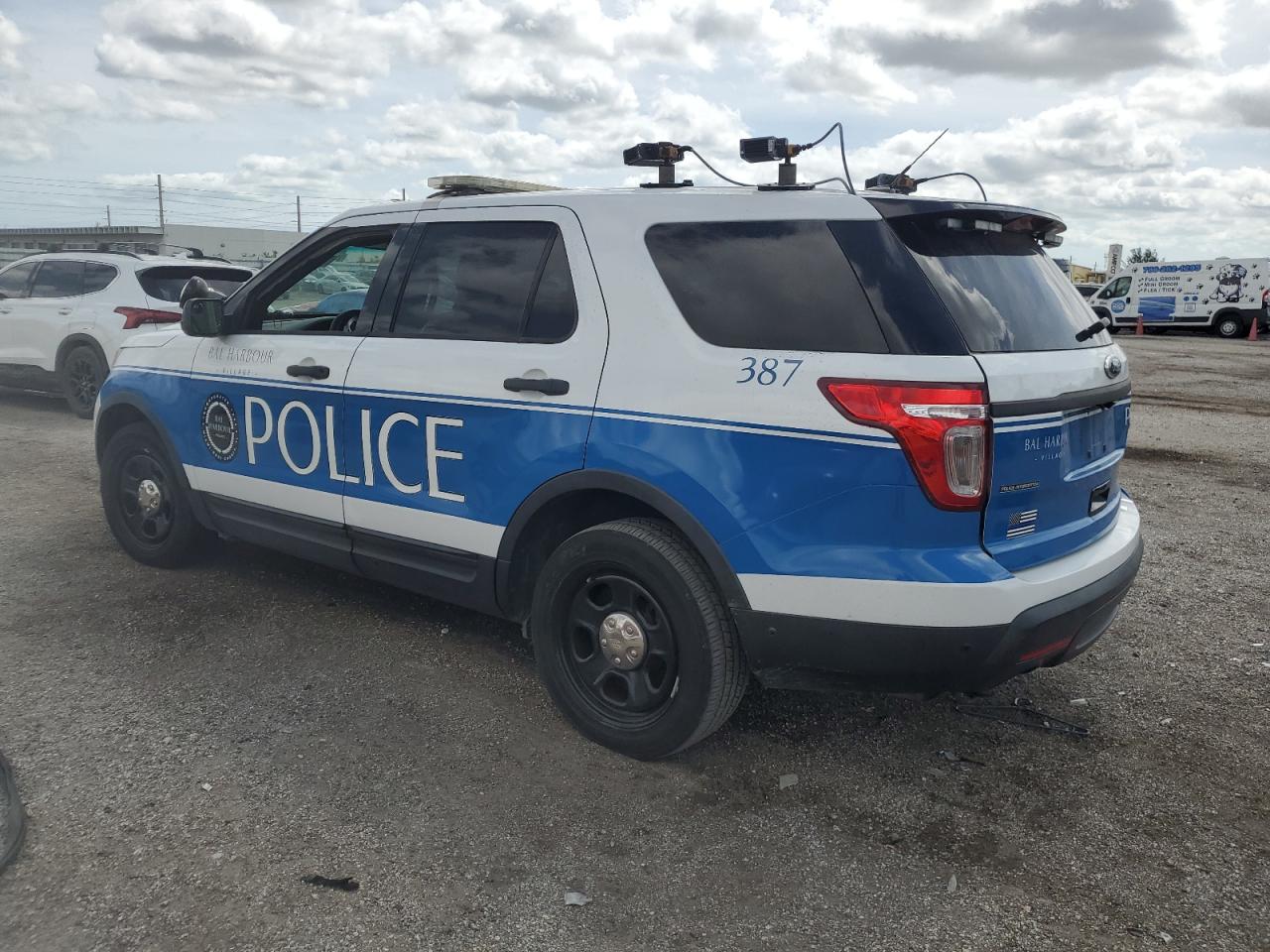2015 Ford Explorer VIN 1FM5K8AR7FGB61310 Copart auction photo, water/flood damage thumbnail 2