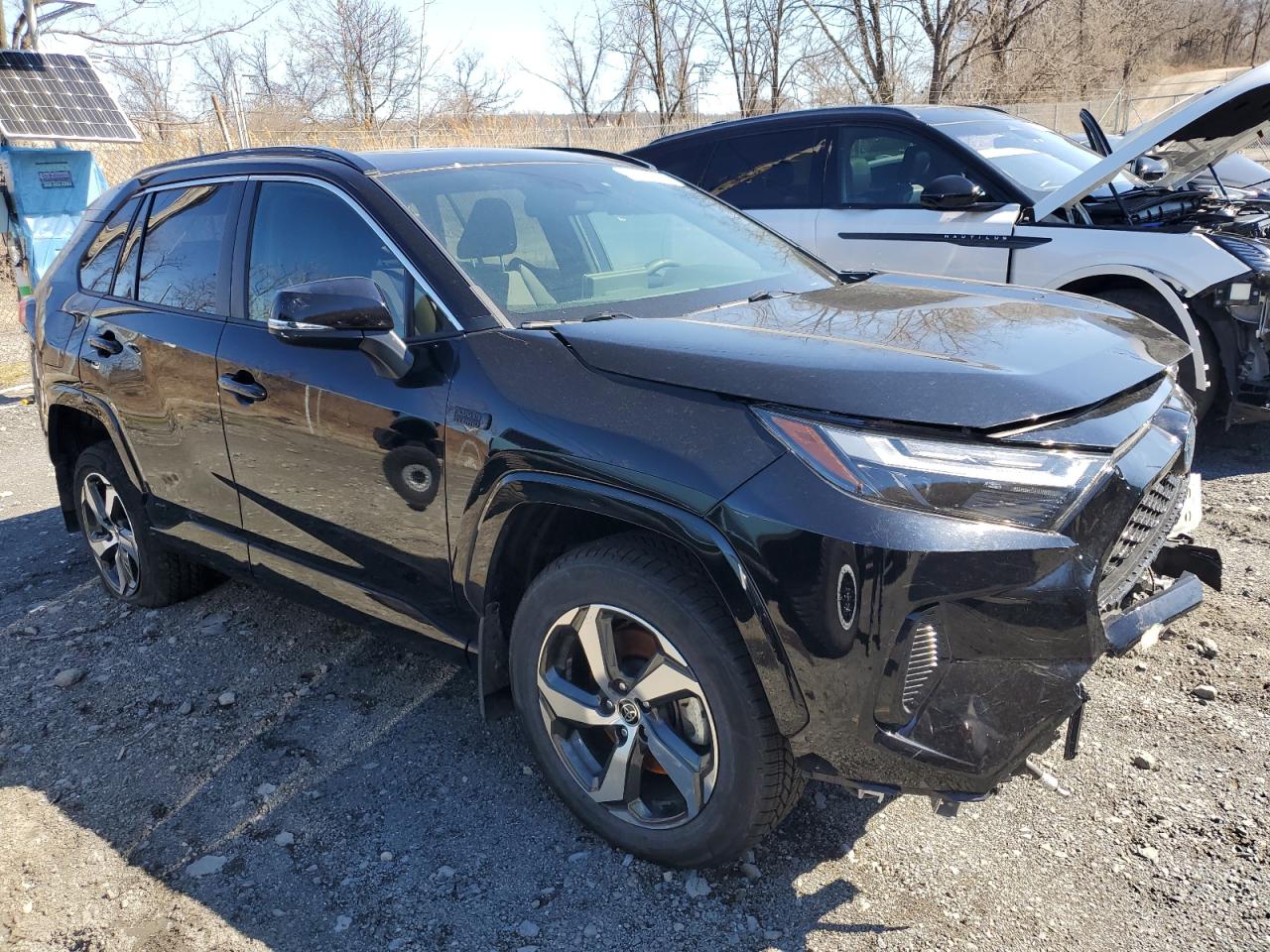 2024 Toyota RAV 4 VIN JTMAB3FV6RD183767 Copart auction photo, front end / side damage thumbnail 4