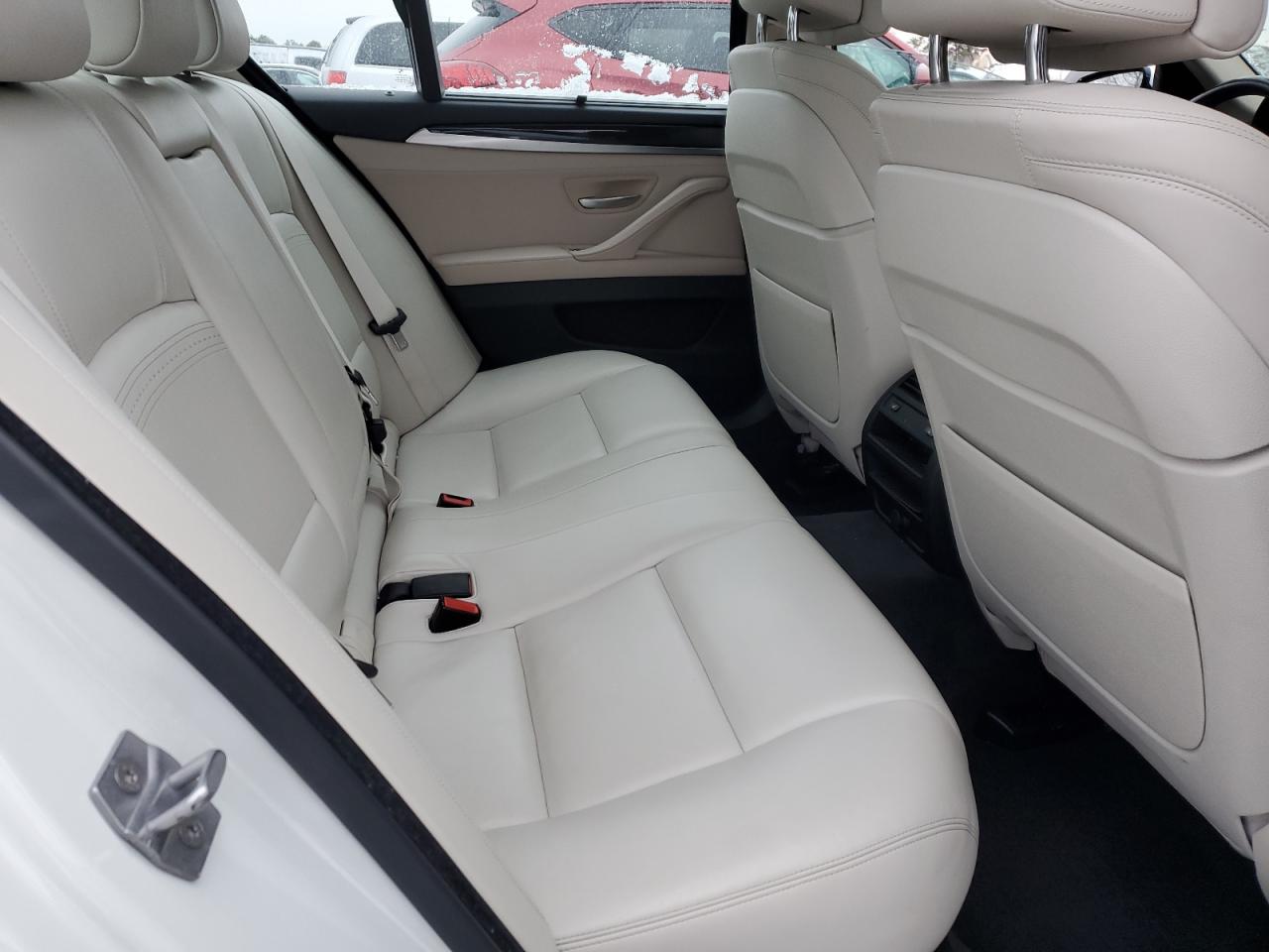 2015 BMW 5er VIN WBA5B3C5XFD546795 Copart auction photo, front end / minor dent/scratches damage thumbnail 10