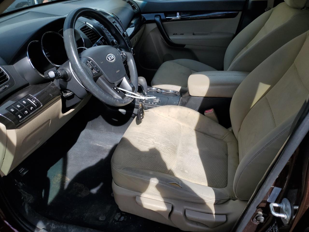 2011 KIA Sorento VIN 5XYKTDA20BG136374 Copart auction photo, hail / front end damage thumbnail 7