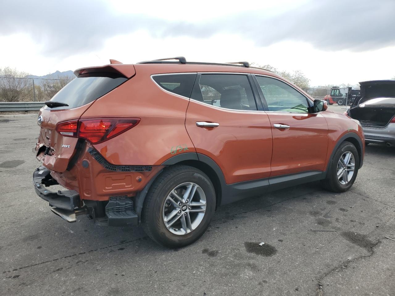 2018 Hyundai Santa Fe VIN 5XYZU3LB1JG520715 Copart auction photo, rear end damage thumbnail 3
