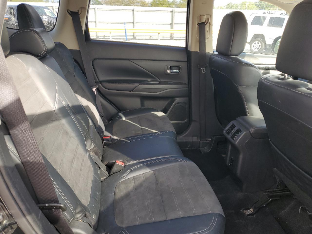 2020 Mitsubishi Outlander VIN JA4AZ3A35LZ007217 Copart auction photo, rear end / front end damage thumbnail 11