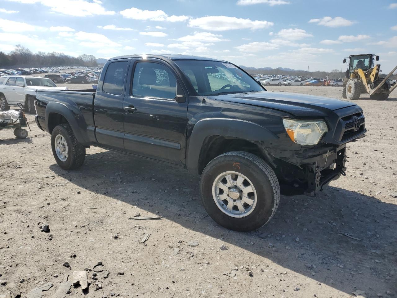 2015 Toyota Tacoma VIN 5TFUX4EN1FX030455 Copart auction photo, front end damage thumbnail 4