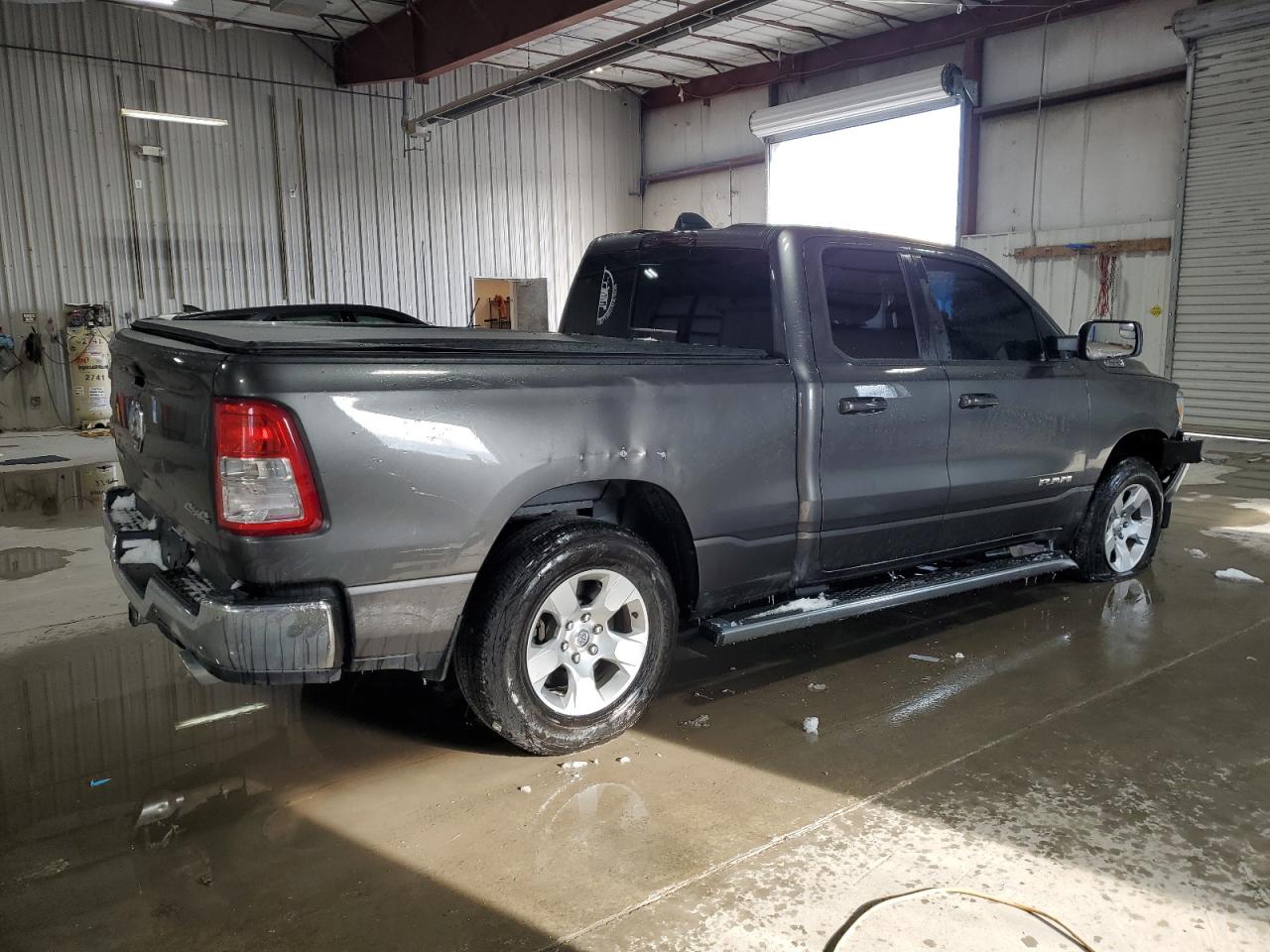 2021 RAM 1500 VIN 1C6SRFBTXMN572525 Copart auction photo, front end damage thumbnail 3