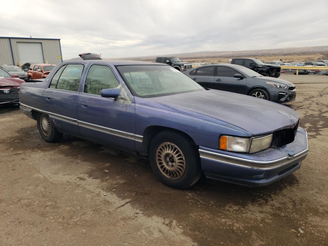 1995 Cadillac De Ville VIN 1G6KD52B5SU258814 Copart auction photo, rear end damage thumbnail 4