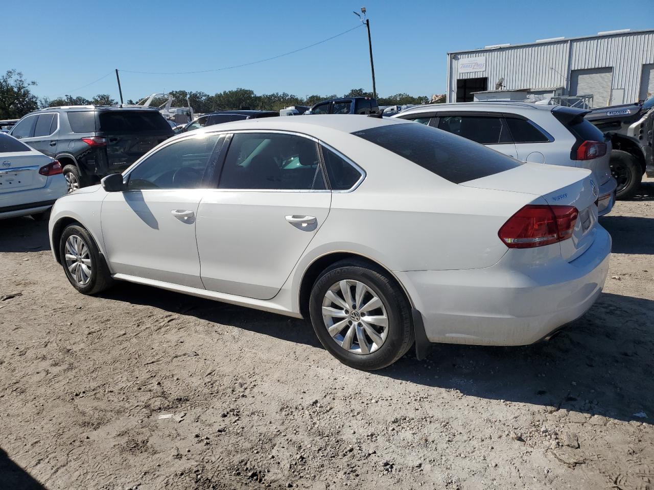 2015 Volkswagen Passat VIN 1VWBT7A37FC032708 Copart auction photo, front end / mechanical damage thumbnail 2