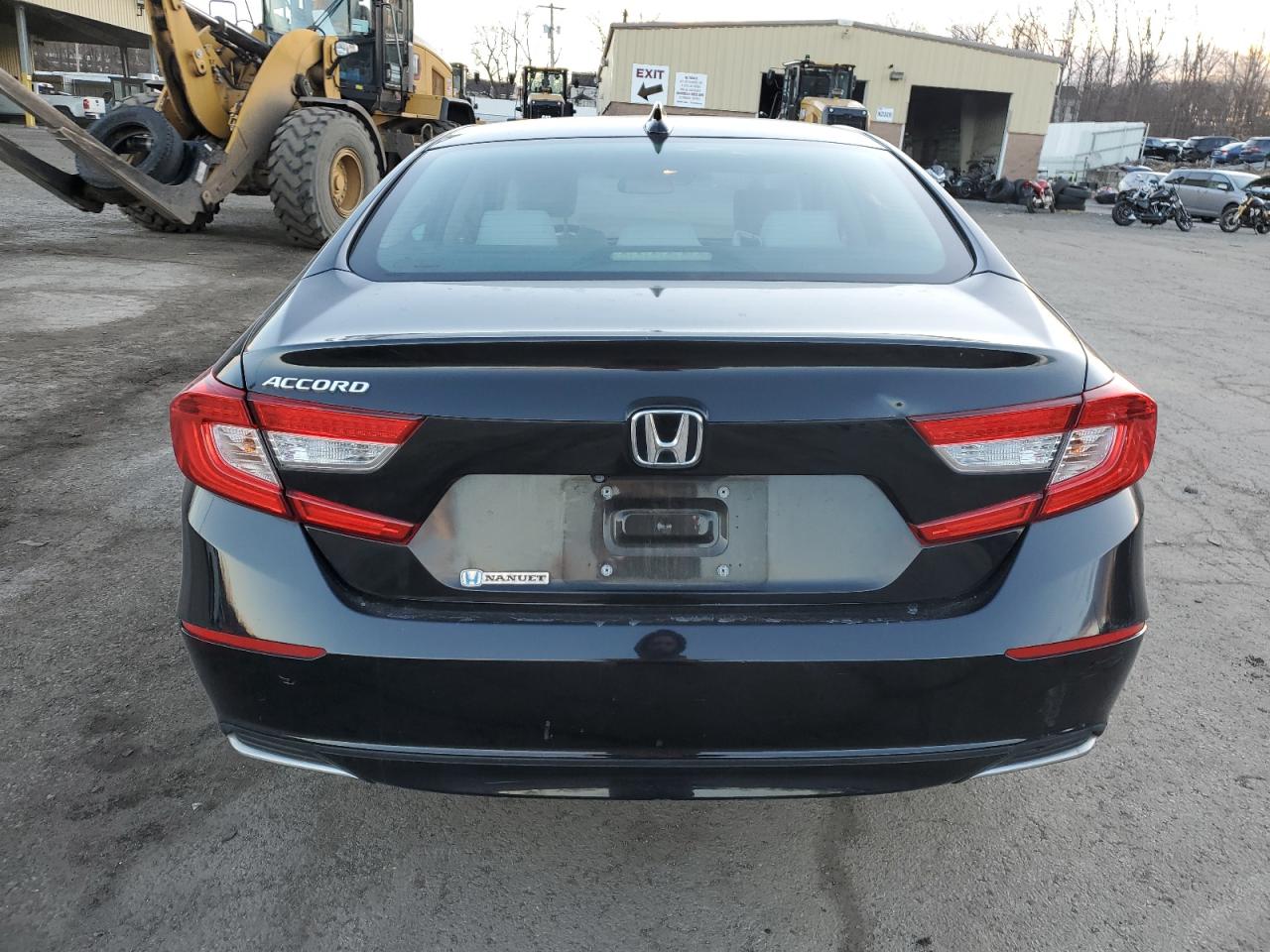 2018 Honda Accord VIN 1HGCV1F19JA199356 Copart auction photo, all over damage thumbnail 6