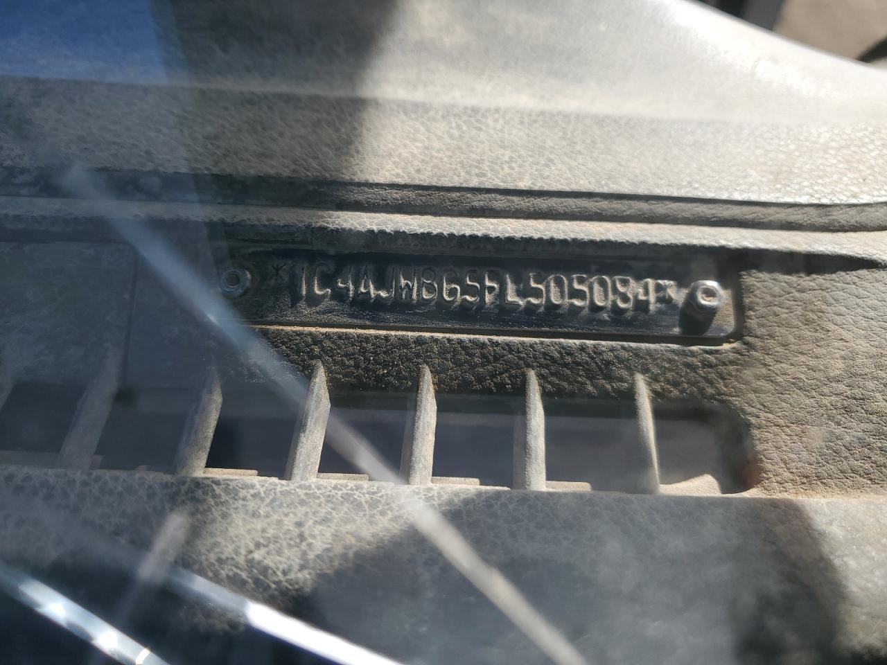 2015 Jeep Wrangler VIN 1C4AJWBG5FL505084 Copart auction photo, side / undercarriage damage thumbnail 12